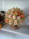Arranjo floral feito em Madeiro